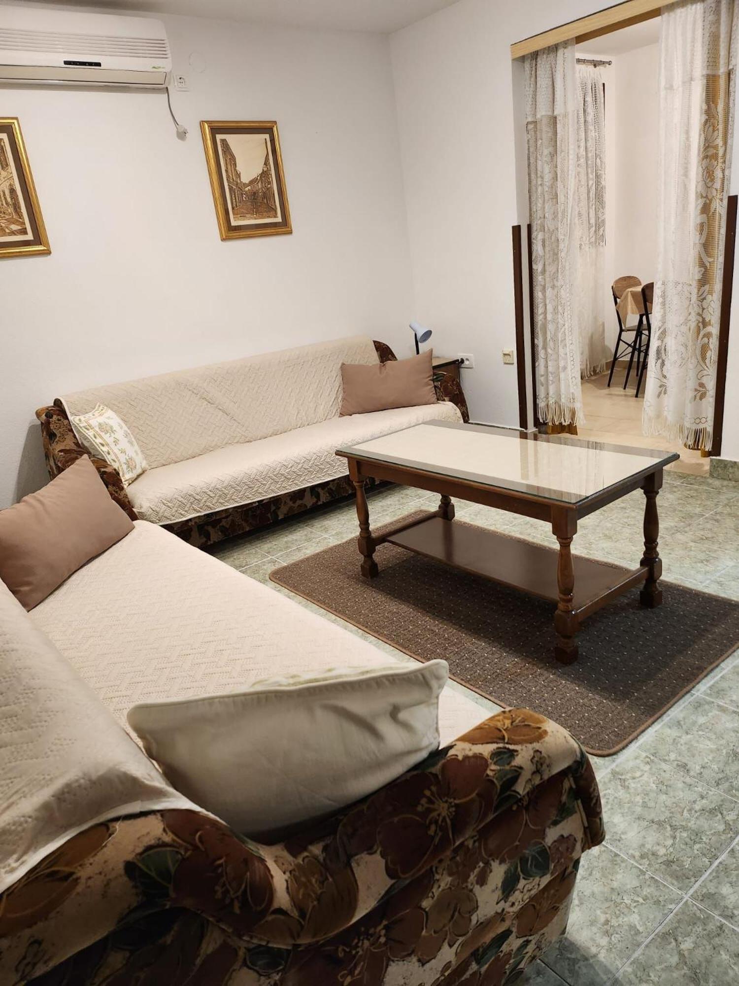 Apartments Pavlina スタリグラード エクステリア 写真